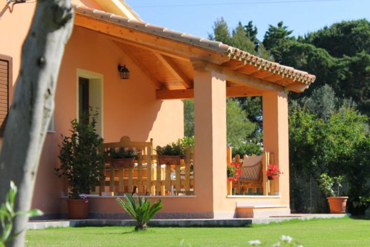 Il Melograno Di Nora Bed & Breakfast Пула Екстериор снимка